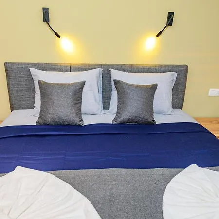 Soeguet 2 - 4 Bedroom With Jacuzzi In Willa