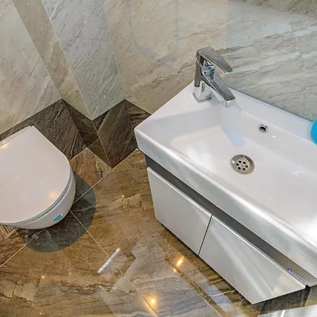 Soeguet 2 - 4 Bedroom With Jacuzzi In * Fethiye