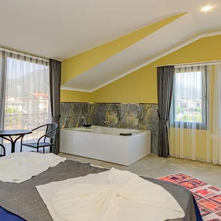 Willa Soeguet 2 - 4 Bedroom With Jacuzzi In