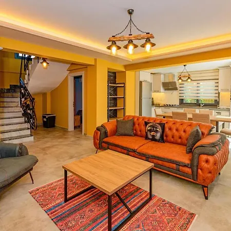 Villa Söğüt 2 - 4 Bedroom With Jacuzzi In