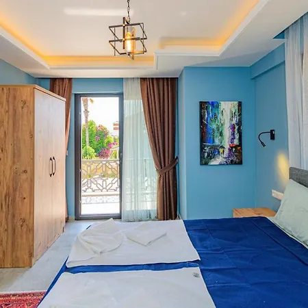 Söğüt 2 - 4 Bedroom With Jacuzzi In
