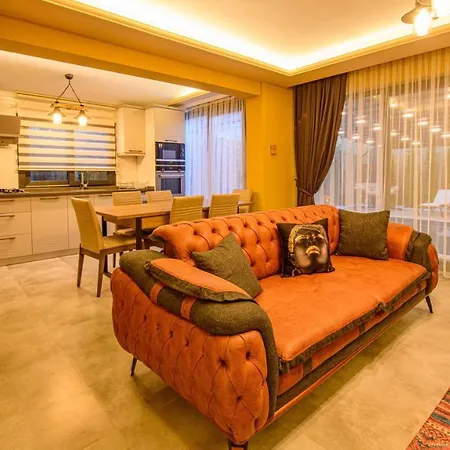 Soeguet 2 - 4 Bedroom With Jacuzzi In