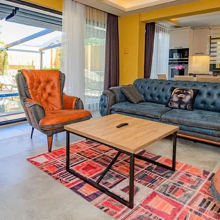 Söğüt 2 - 4 Bedroom With Jacuzzi In Villa *