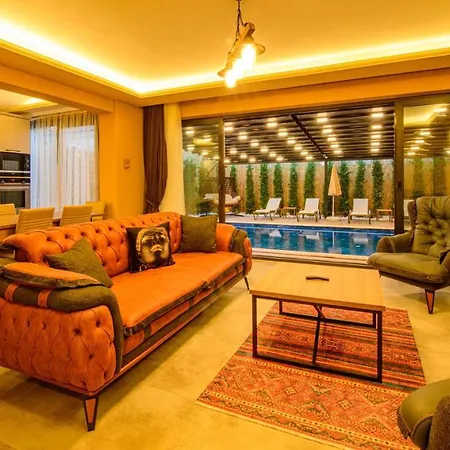 Söğüt 2 - 4 Bedroom With Jacuzzi In Villa *