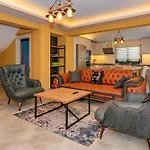 Soeguet 2 - 4 Bedroom With Jacuzzi In * Fethiye
