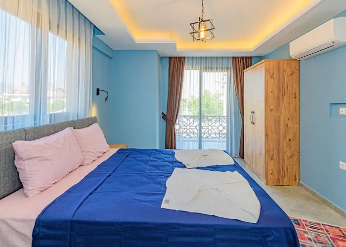 Villa Söğüt 2 - 4 Bedroom With Jacuzzi In *