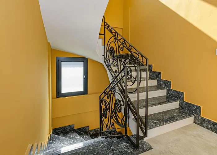Villa Söğüt 2 - 4 Bedroom With Jacuzzi In