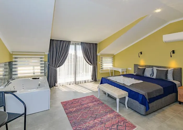 Söğüt 2 - 4 Bedroom With Jacuzzi In *