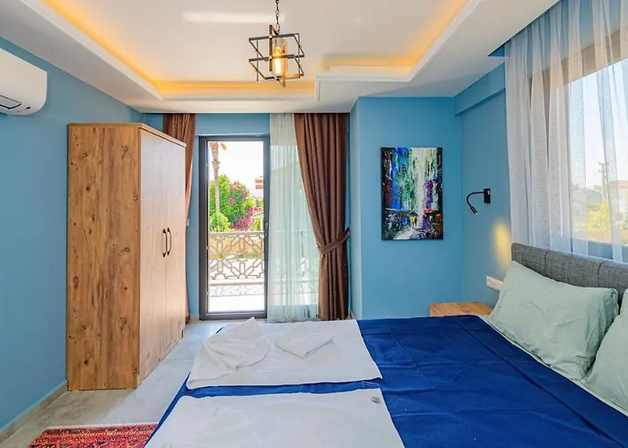 Söğüt 2 - 4 Bedroom With Jacuzzi In