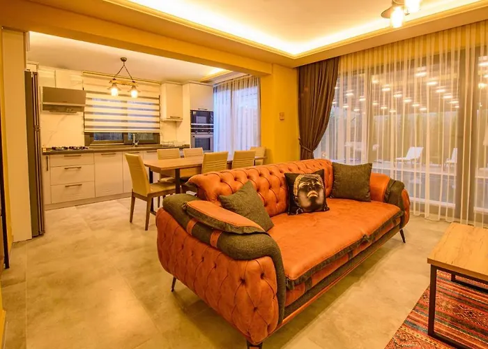 Söğüt 2 - 4 Bedroom With Jacuzzi In