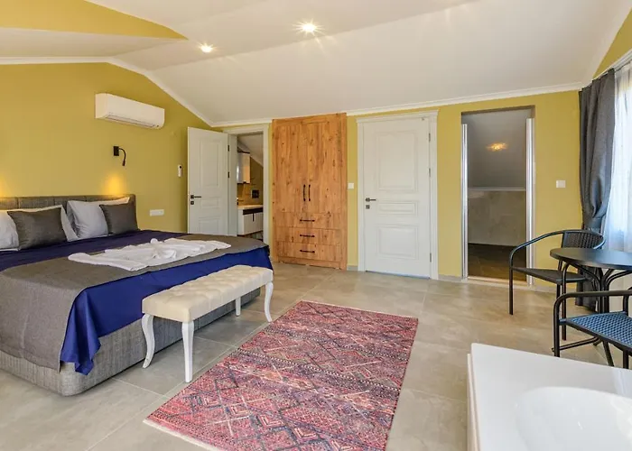 Söğüt 2 - 4 Bedroom With Jacuzzi In Villa *