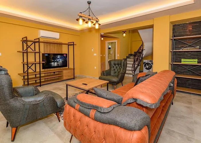 Soeguet 2 - 4 Bedroom With Jacuzzi In * Fethiye