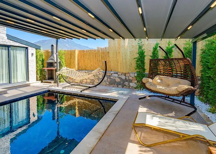 Söğüt 2 - 4 Bedroom With Jacuzzi In Villa Fethiye
