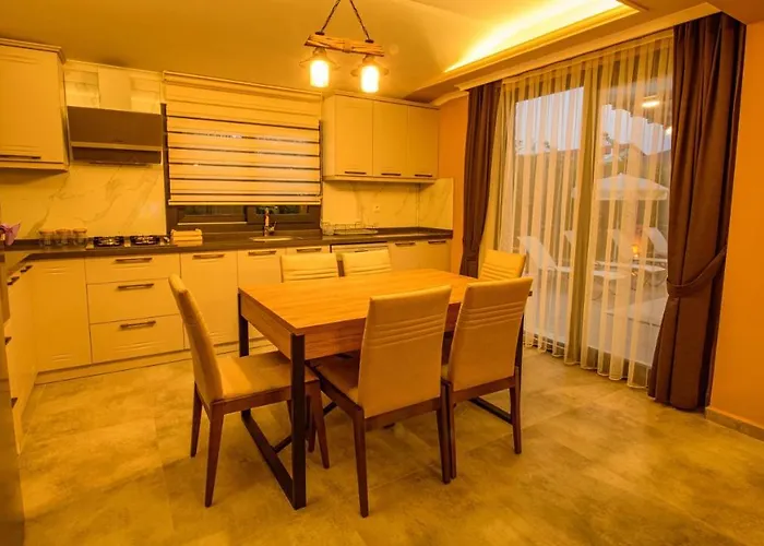 Söğüt 2 - 4 Bedroom With Jacuzzi In * Fethiye