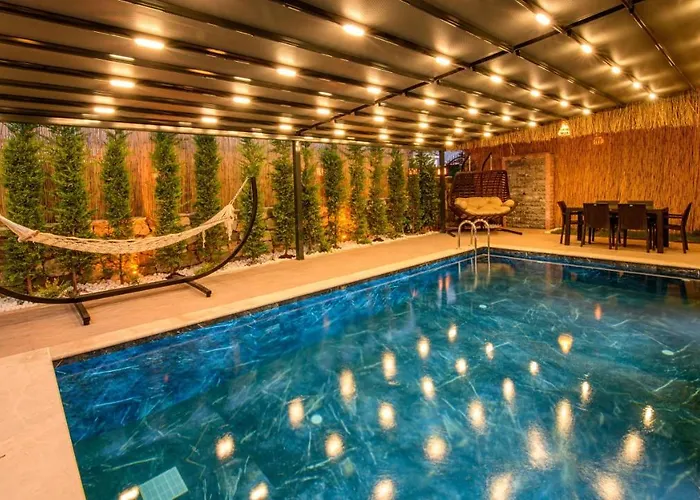 Villa Söğüt 2 - 4 Bedroom With Jacuzzi In