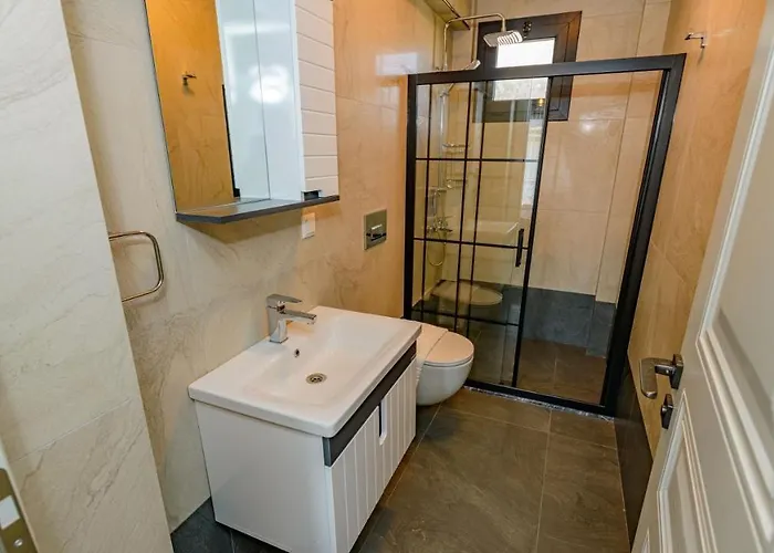 Söğüt 2 - 4 Bedroom With Jacuzzi In