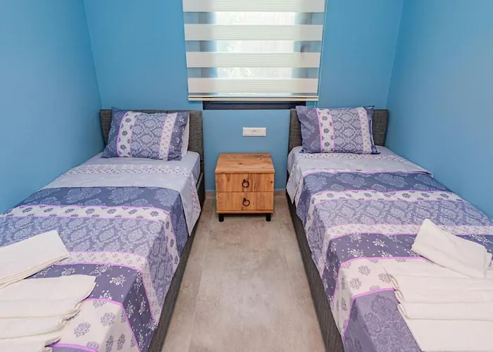 Villa Soeguet 2 - 4 Bedroom With Jacuzzi In *