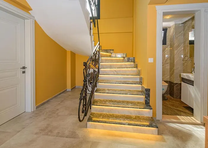 Villa Söğüt 2 - 4 Bedroom With Jacuzzi In