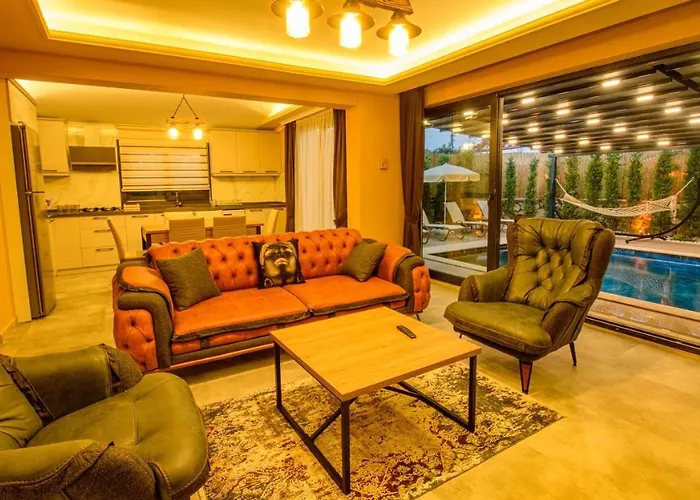 Söğüt 2 - 4 Bedroom With Jacuzzi In Villa Fethiye