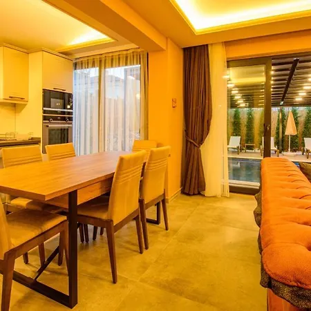 Soeguet 2 - 4 Bedroom With Jacuzzi In Villa *