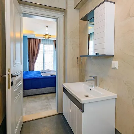 Soeguet 2 - 4 Bedroom With Jacuzzi In Villa Fethiye